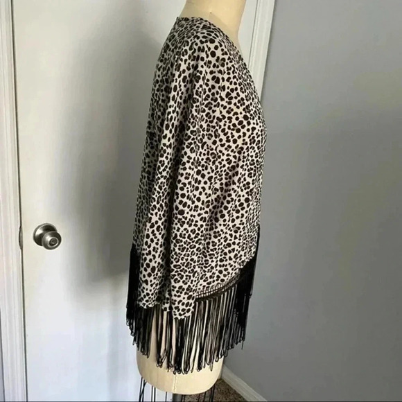H&M Leopard Print Fringe Blouse​ - Picture 4 of 5